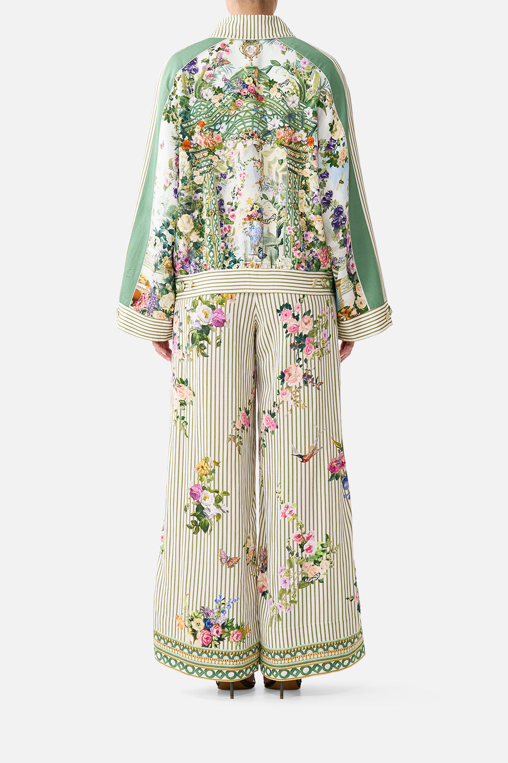 VESTE COURTE BOUTONNÉE AVEC DÉTAILS DE POCHES ART POUR L'IMPERATRICE