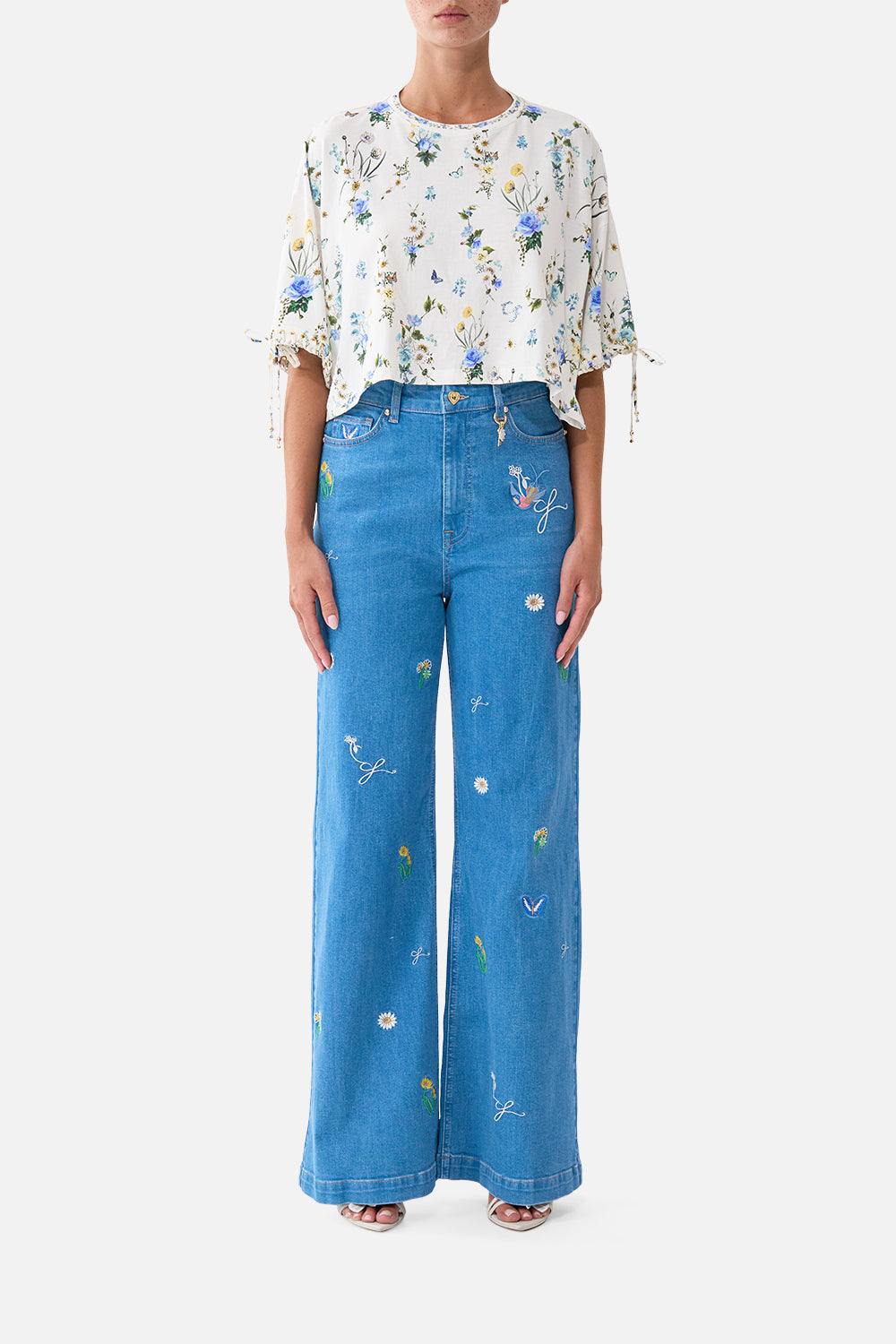 The CAMILLA BOXY CROP TEE DANDELION SKIESDANDELION SKIES