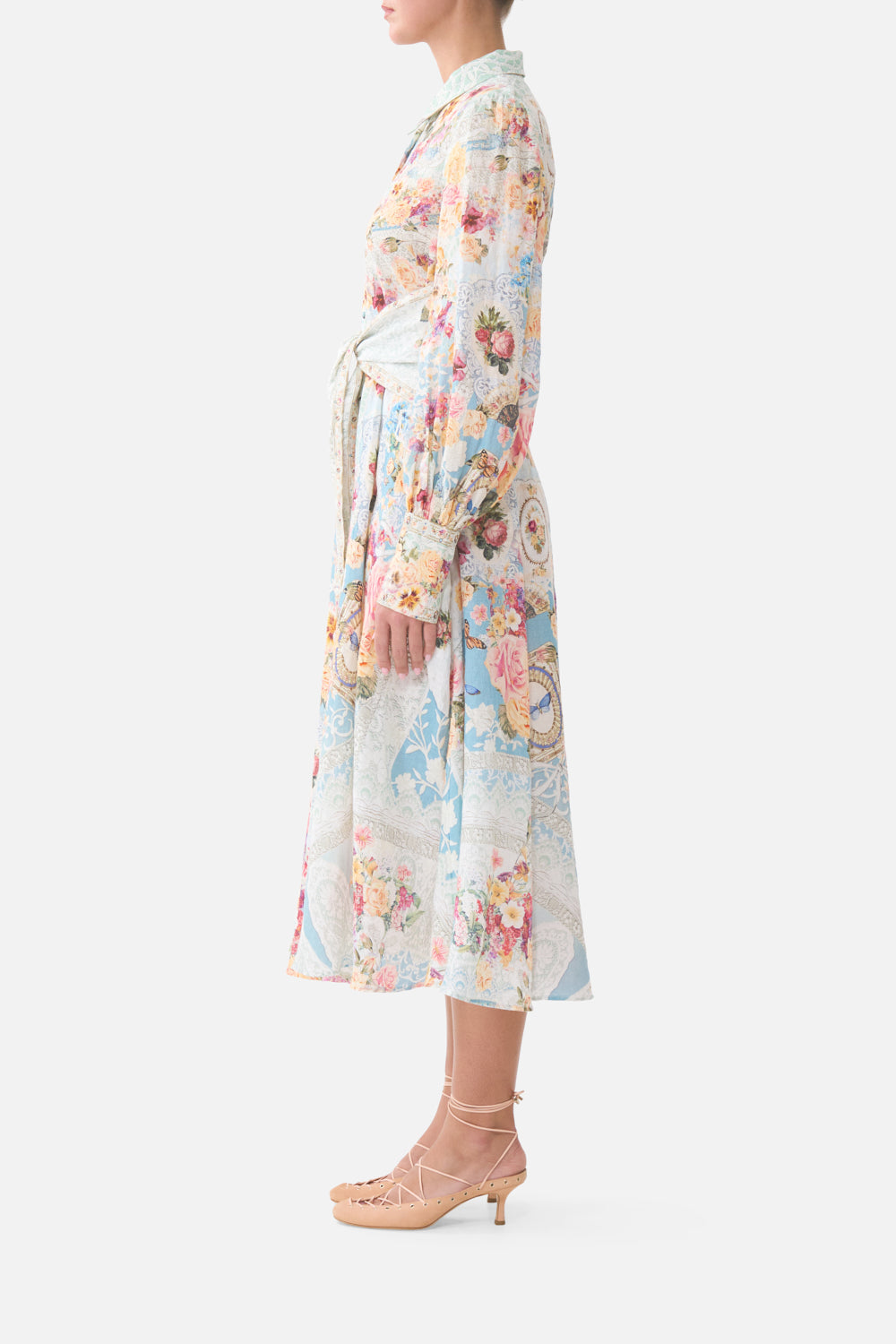 The CAMILLA TUCK FRONT SHORT MAGIC OF THE MERCADO in our  print.