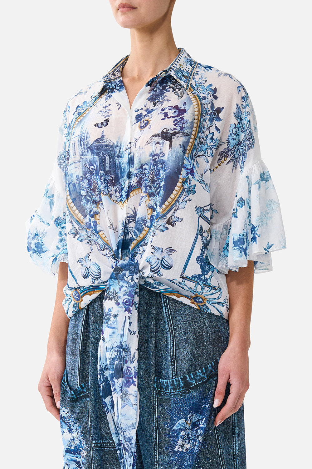 CHEMISE À NŒUD DEVANT AVEC MANCHES À VOLANTS THE PORCELAIN PARLOUR