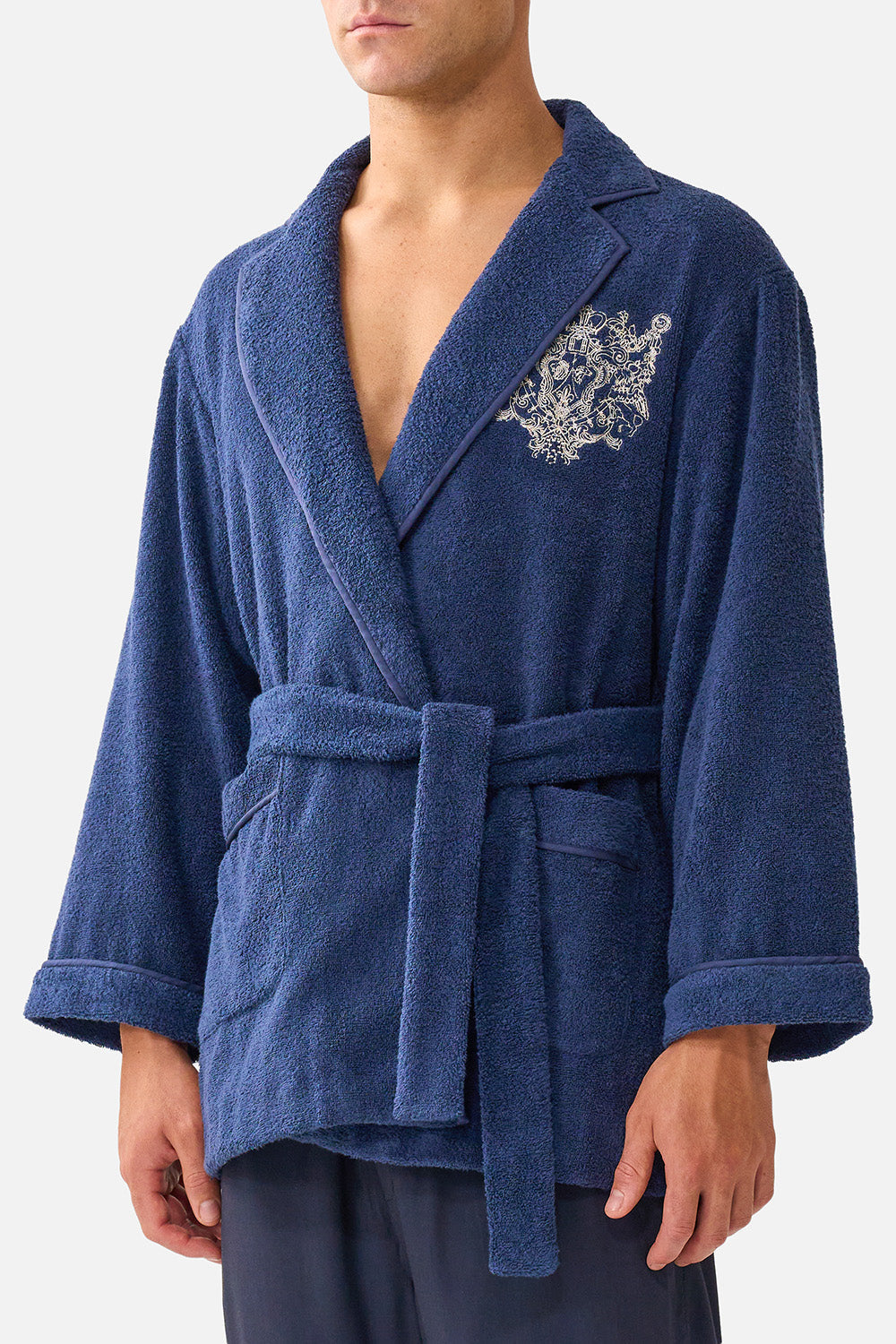 ROBE MI-LONGUE BRODÉE DE MOTIFS BAROQUES