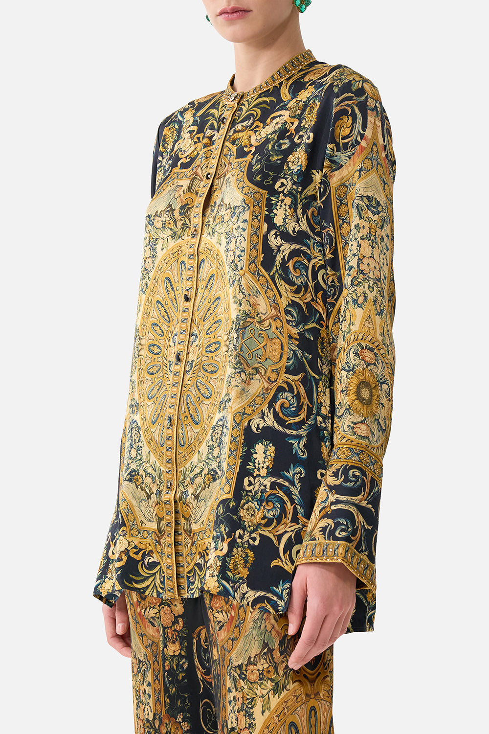 The CAMILLA LONG SLEEVE HIDDEN PLACKET SHIRT MEET ME AT THE MET in our  print.