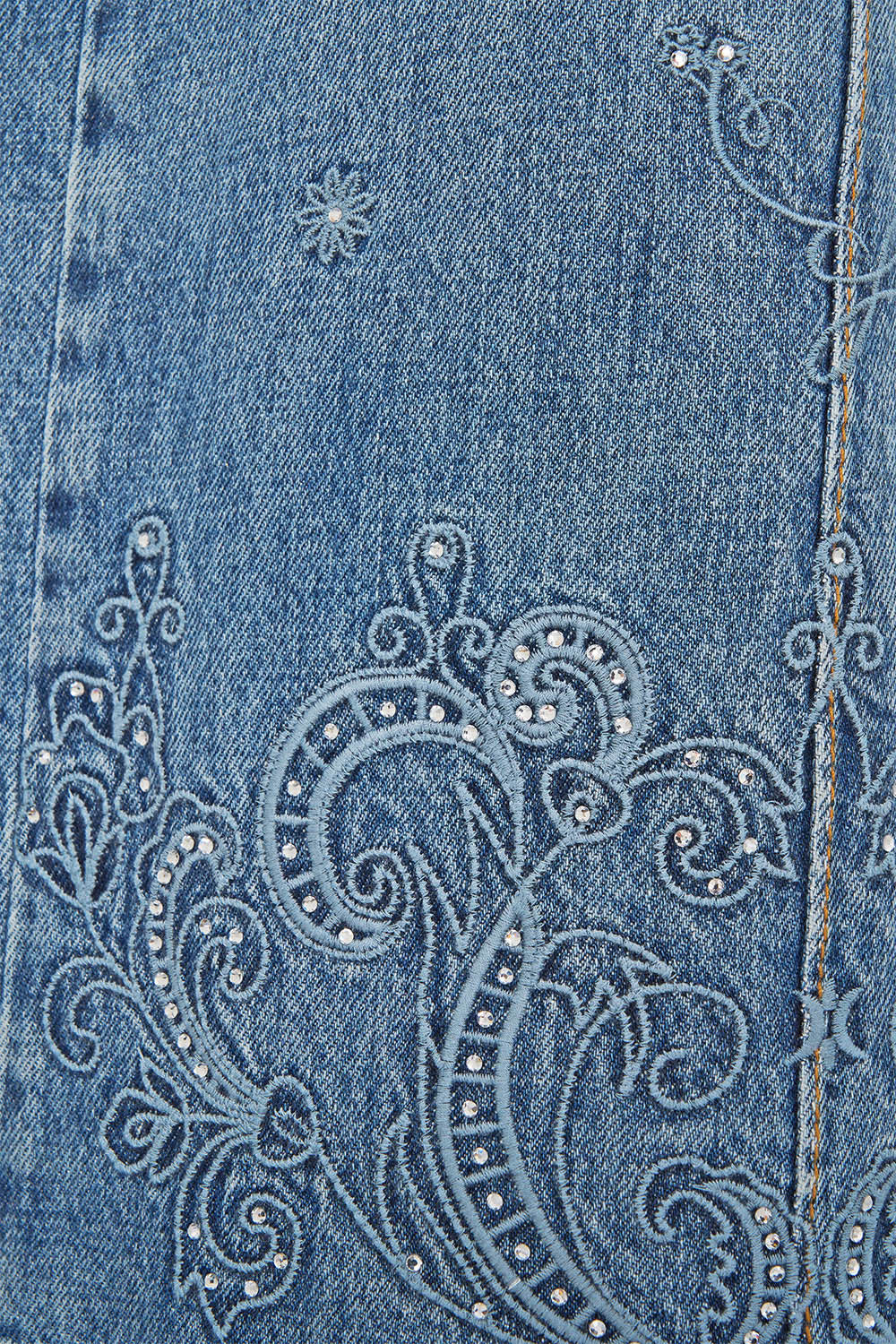 The CAMILLA WIDE LEG BELTED JEAN DENIM