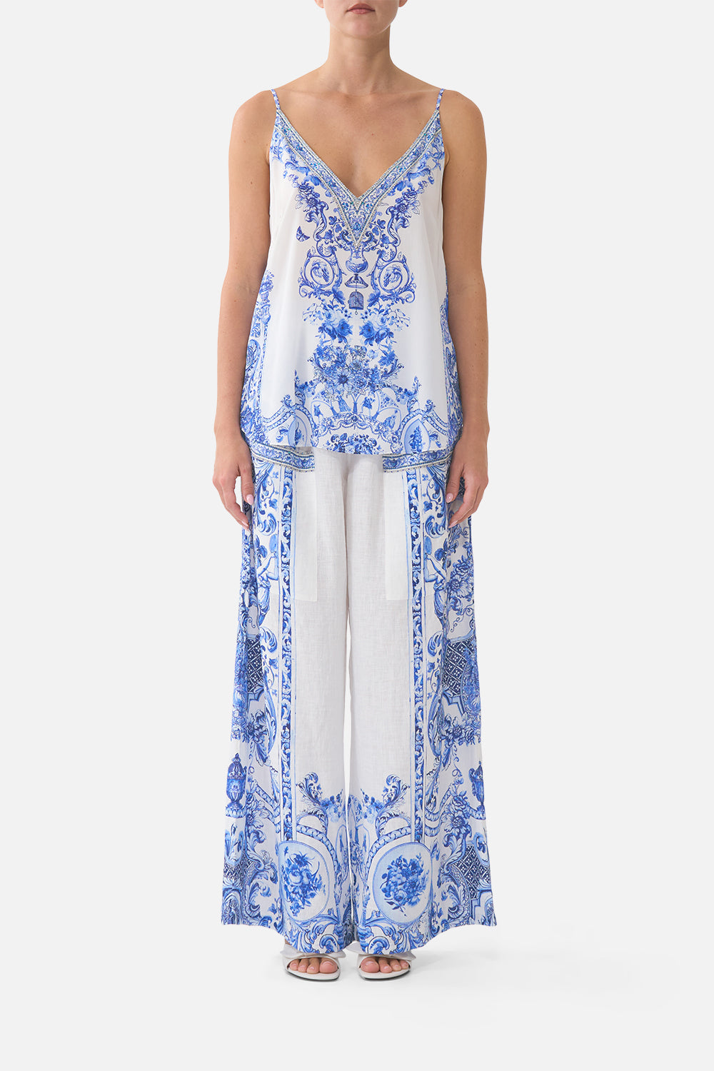 The CAMILLA SHIRT DRESS WITH BACK BUTTON DETAIL ART FOR THE EMPRESS in our  print.