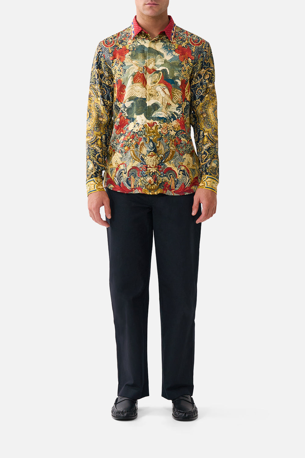 The CAMILLA RAGLAN SLEEVE FLARED KAFTAN THE PORCELAIN PARLOUR in our  print.