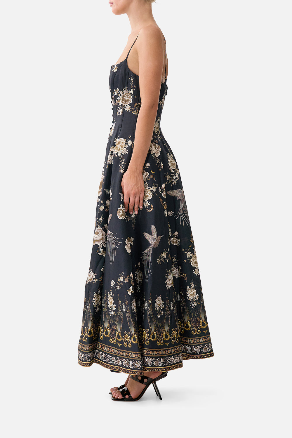 The CAMILLA WIDE LEG TROUSER WITH FRONT POCKETS MAGIC OF THE MERCADO in our  print.