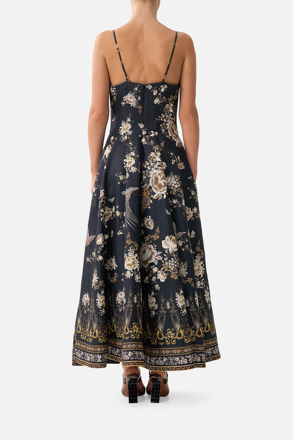 The CAMILLA WIDE LEG TROUSER WITH FRONT POCKETS MAGIC OF THE MERCADO in our  print.