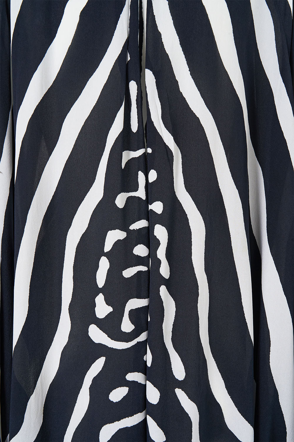 The CAMILLA Long Kaftan with Button Cuff in our Zig Zag Zoo print, fabric detail.
