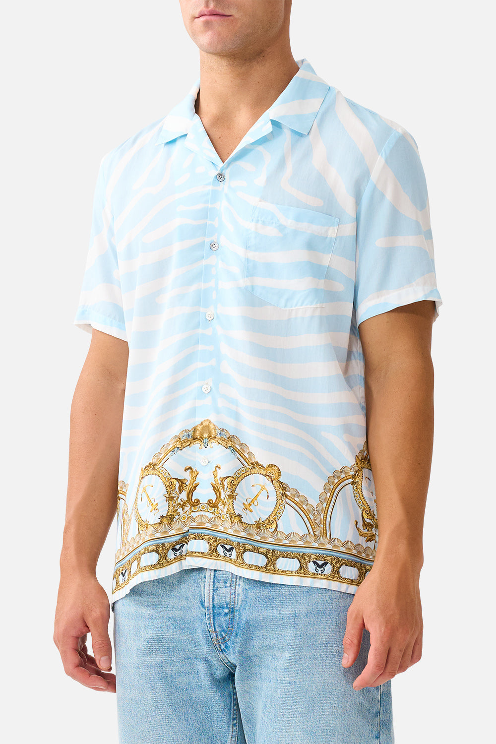 The Short Sleeve Camp Collared Shirt in print Spirit Of Stripes