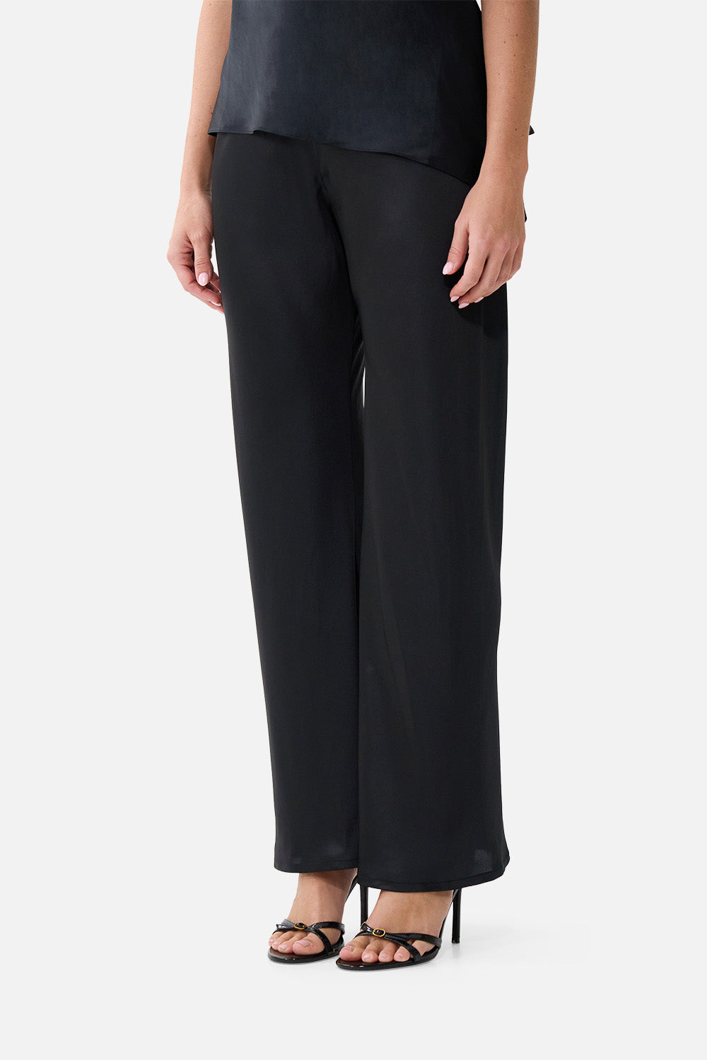 HAUT DRAPÉ ASYMÉTRIQUE SOIE ESSENTIELS
