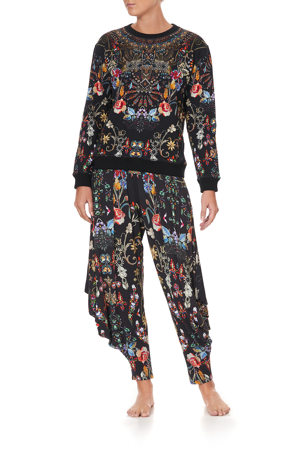 ROUND NECK SWEATER DANCING IN THE DARK