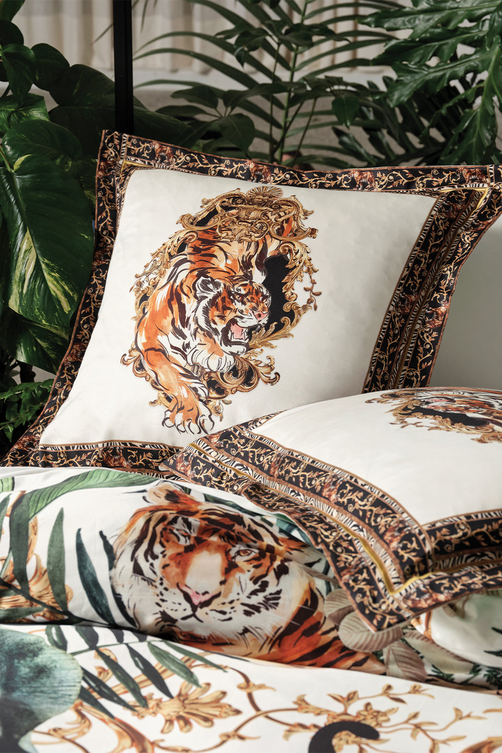 EUROPEAN PILLOWCASE TIGER TRAP