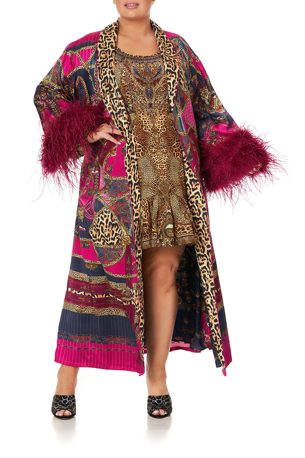 LONG ROBE WITH FLARED SLEEVE DINING HALL DARLING