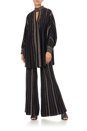 KNITTED KAFTAN WITH NECKBAND SWINGING SIXTIES