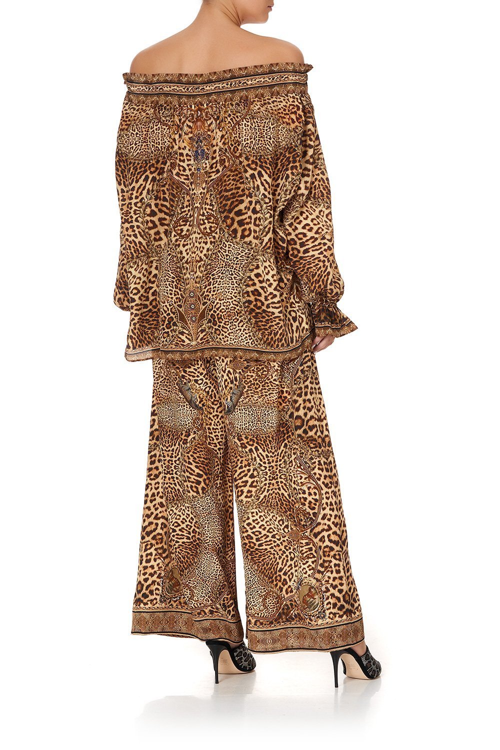 ROUND NECK GATHERED BLOUSE LADY LODGE