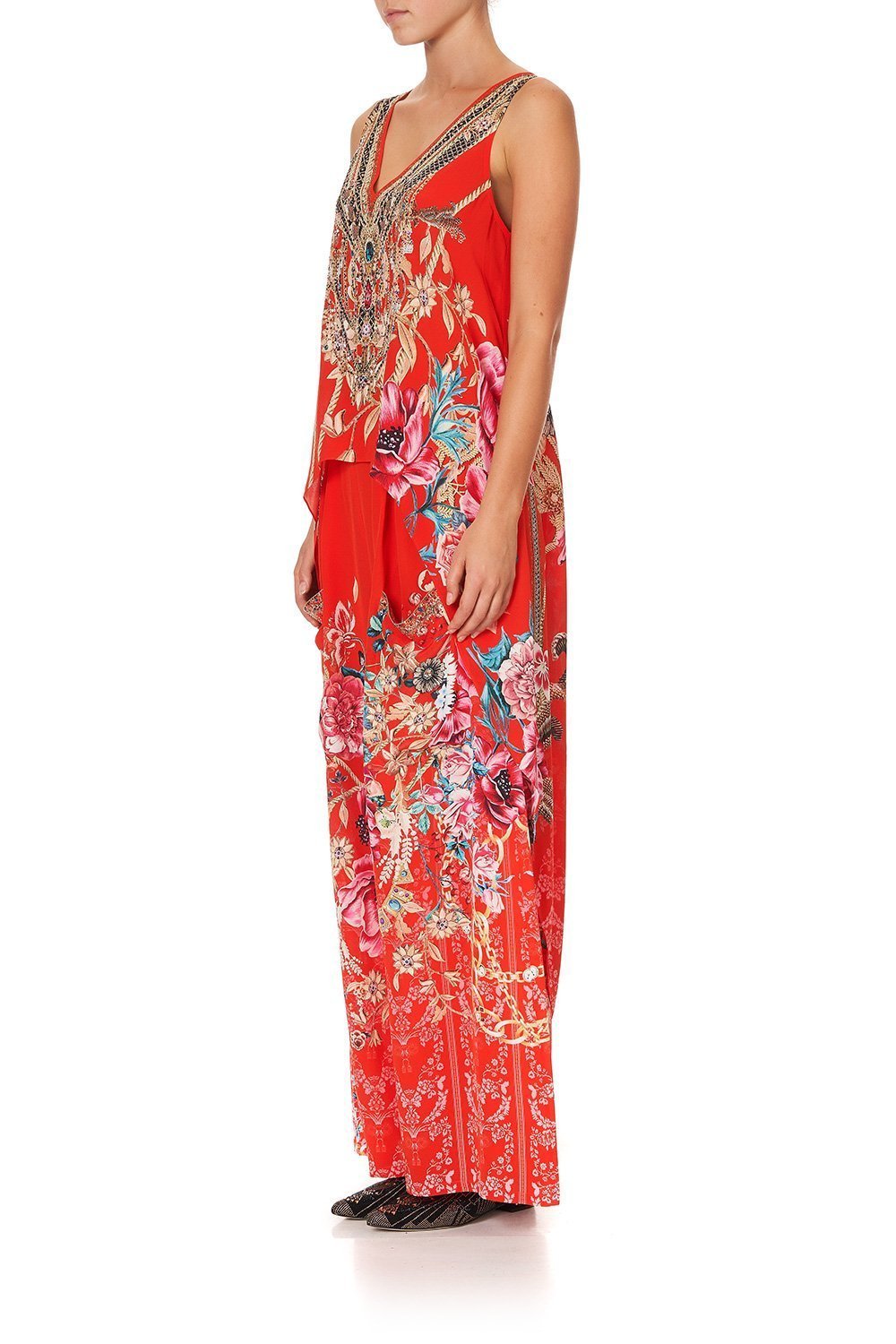 HIGH LOW CROSS OVERLAY TOP AND THE QUEEN WORE RED