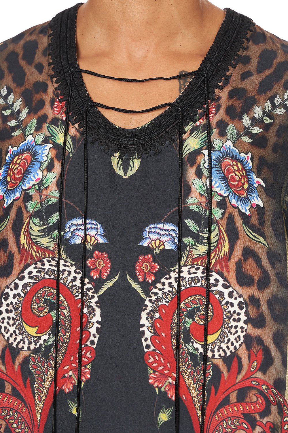 TASSLED LONG LENGTH MANTAN WOODSTOCK ROCK