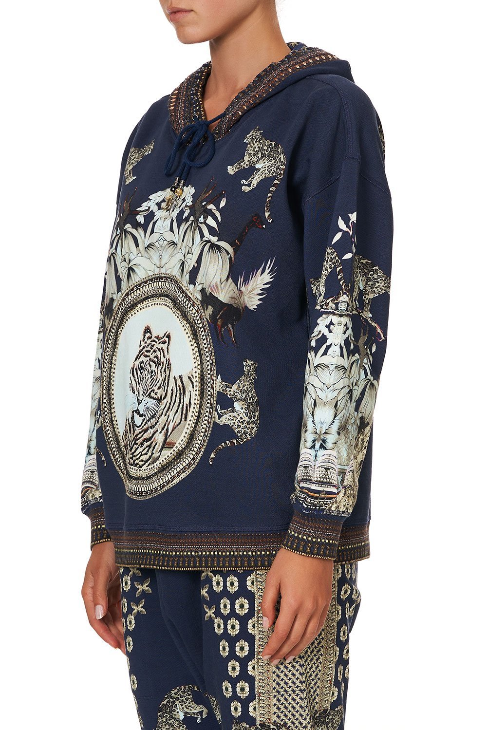 HOODIE WITH POCKETS A LITTLE PAST TWILIGHT