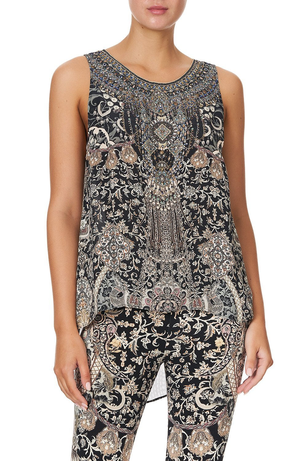 BUTTON BACK TOP DUST HER OFF