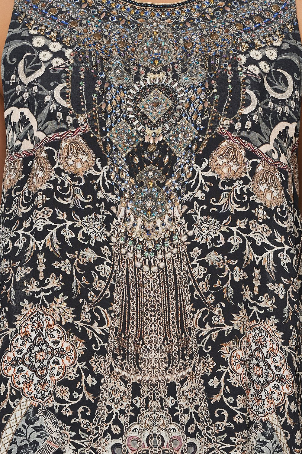 BUTTON BACK TOP DUST HER OFF