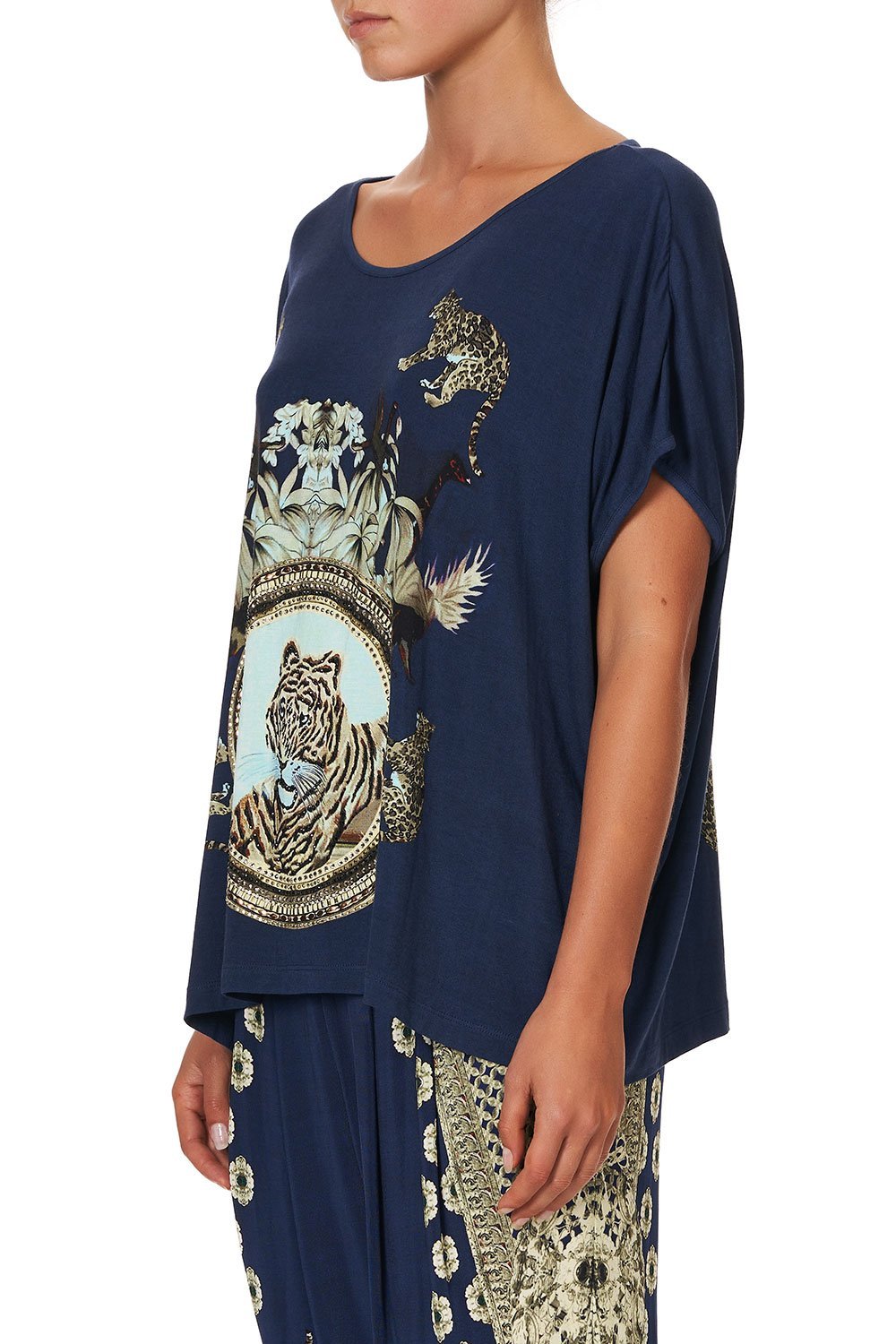 LOOSE FIT ROUND NECK TEE A LITTLE PAST TWILIGHT