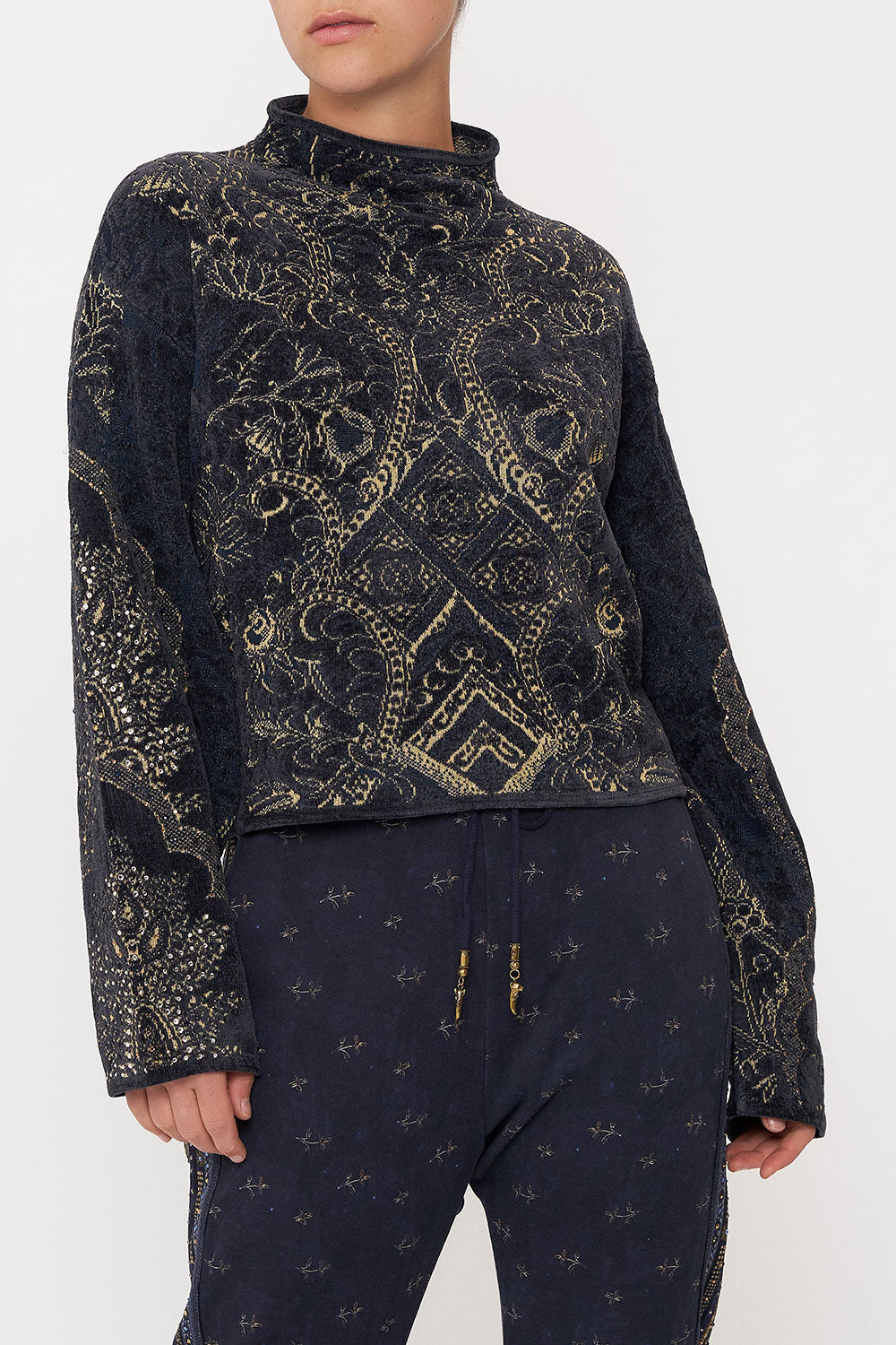 CROPPED FUNNEL NECK KNIT FOREVER FAMILY