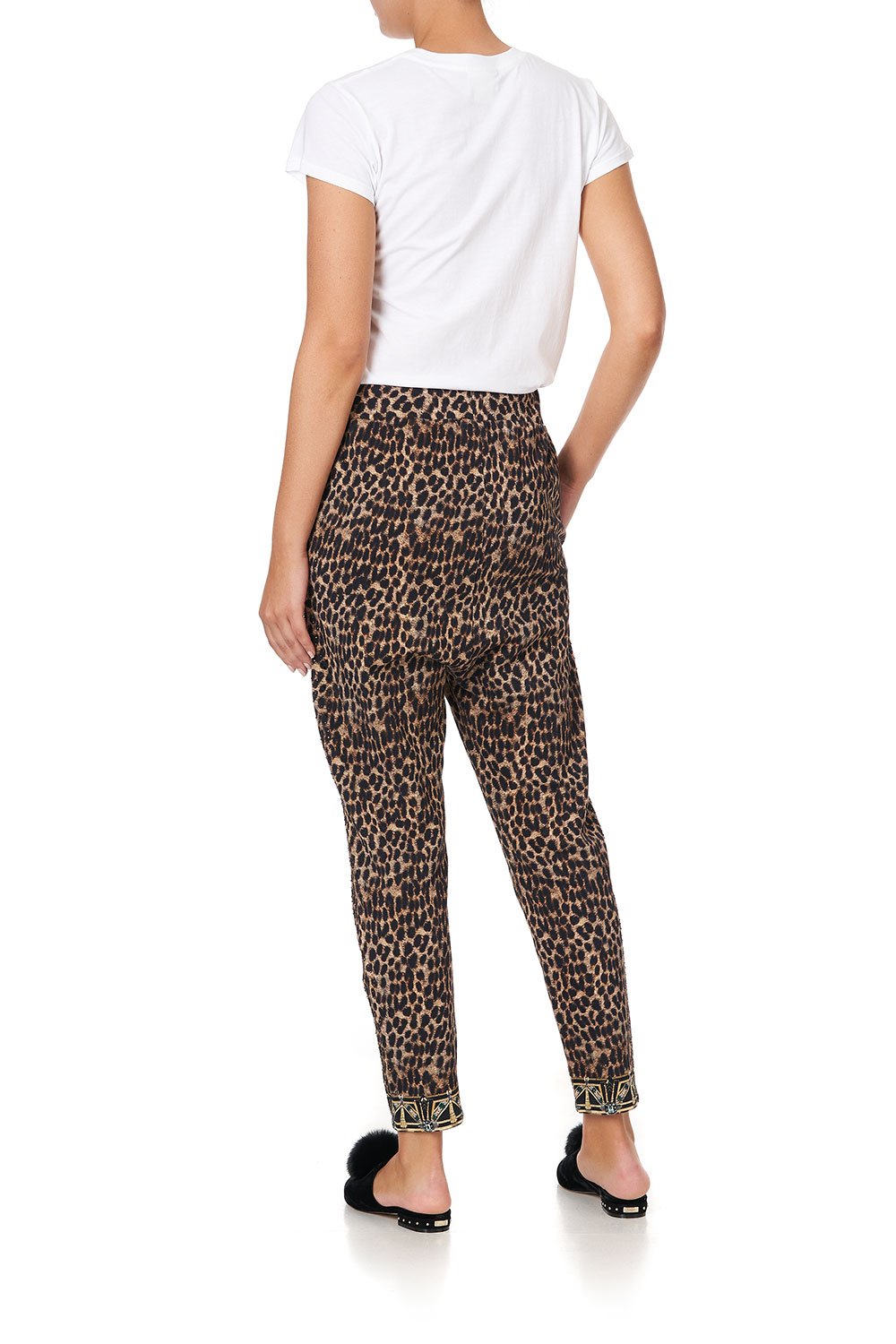 SLIM FIT ROUND NECK T-SHIRT LOGO CAPSULE