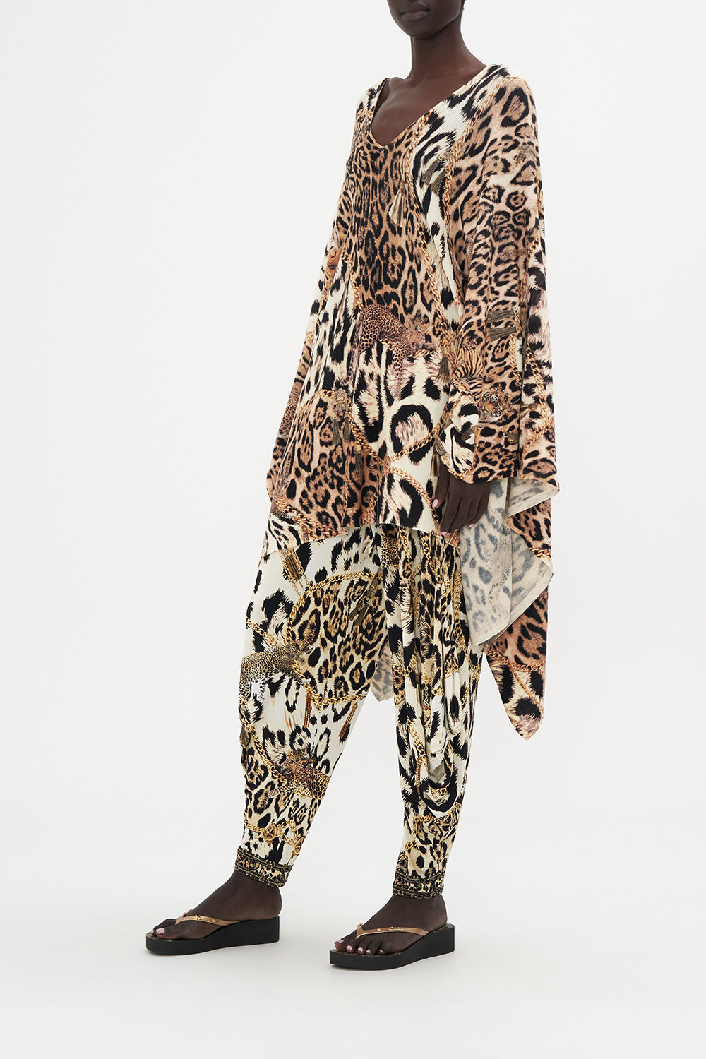 V NECK HANDKERCHIEF PRINT PONCHO ROLE CALL