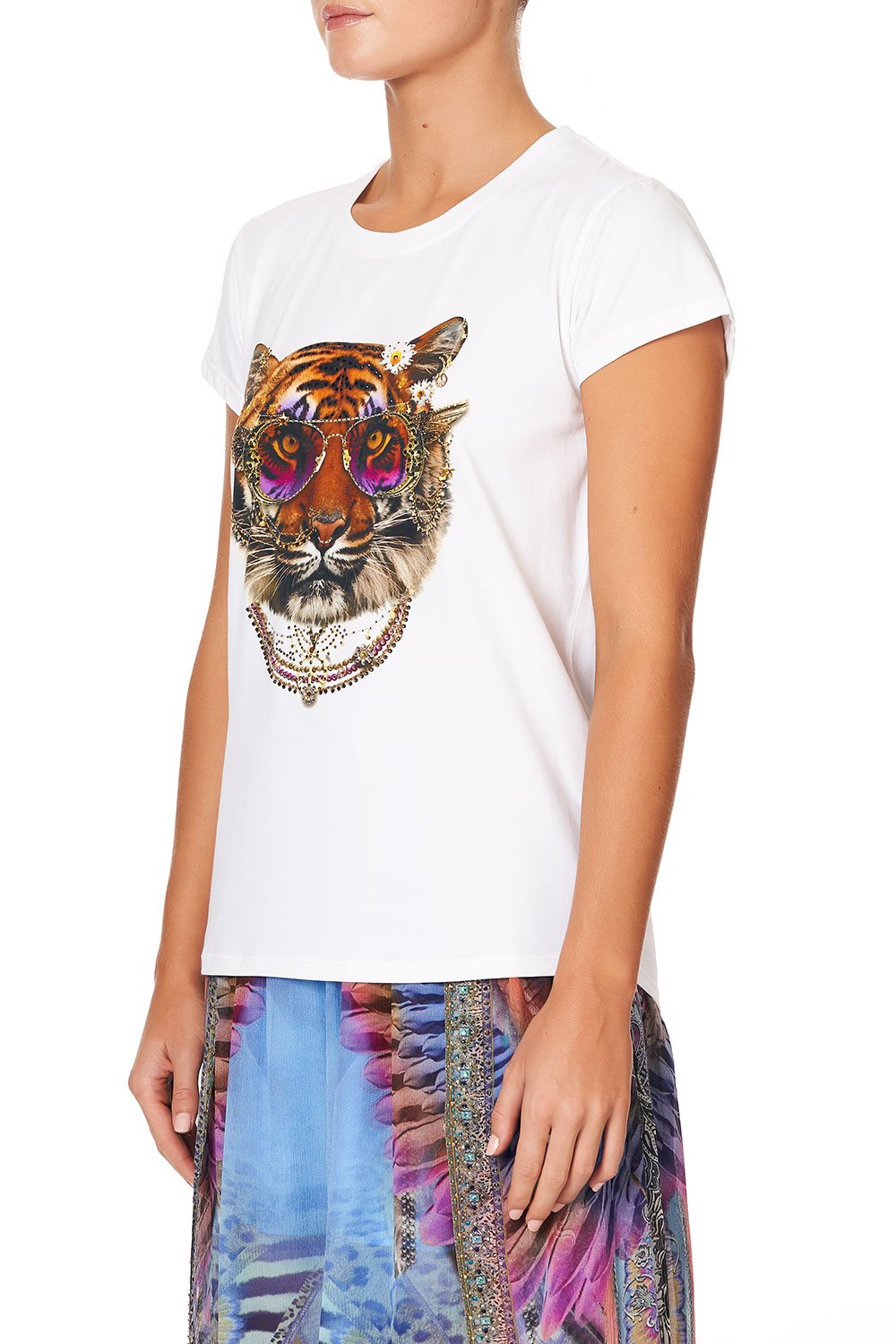 CURVED HEM FITTED TEE LOVE ON THE WING