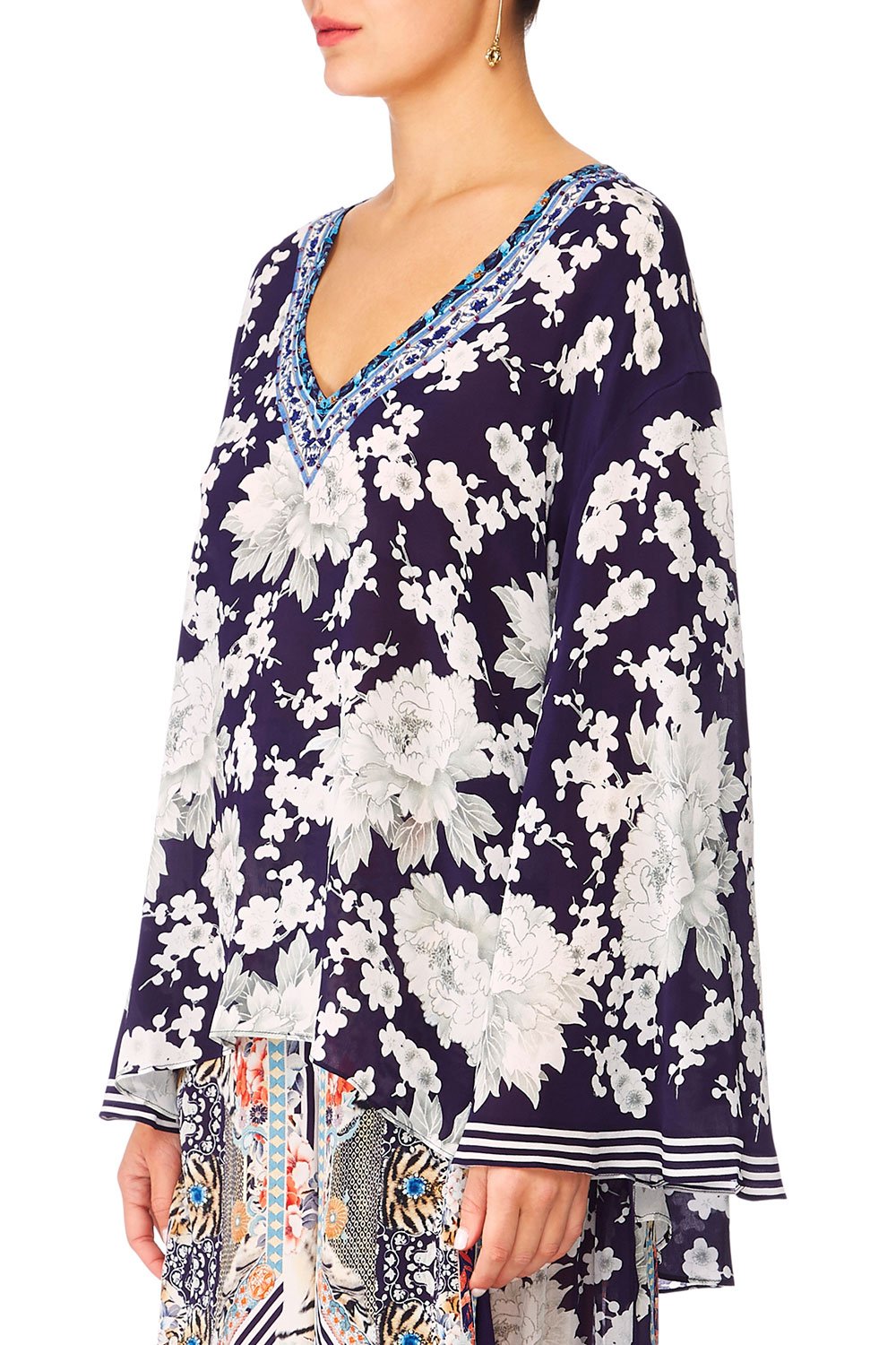 CAMILLA GINZA GANG V-NECK A-LINE BLOUSE