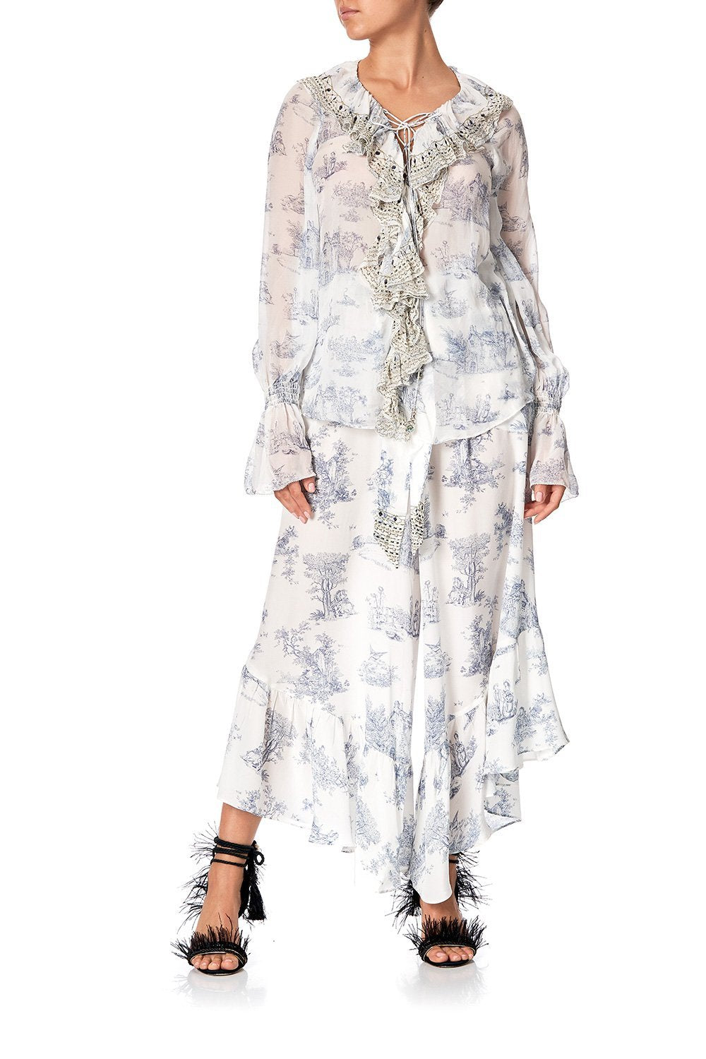 LACE UP RUFFLE BLOUSE SOUTHERN BELLE