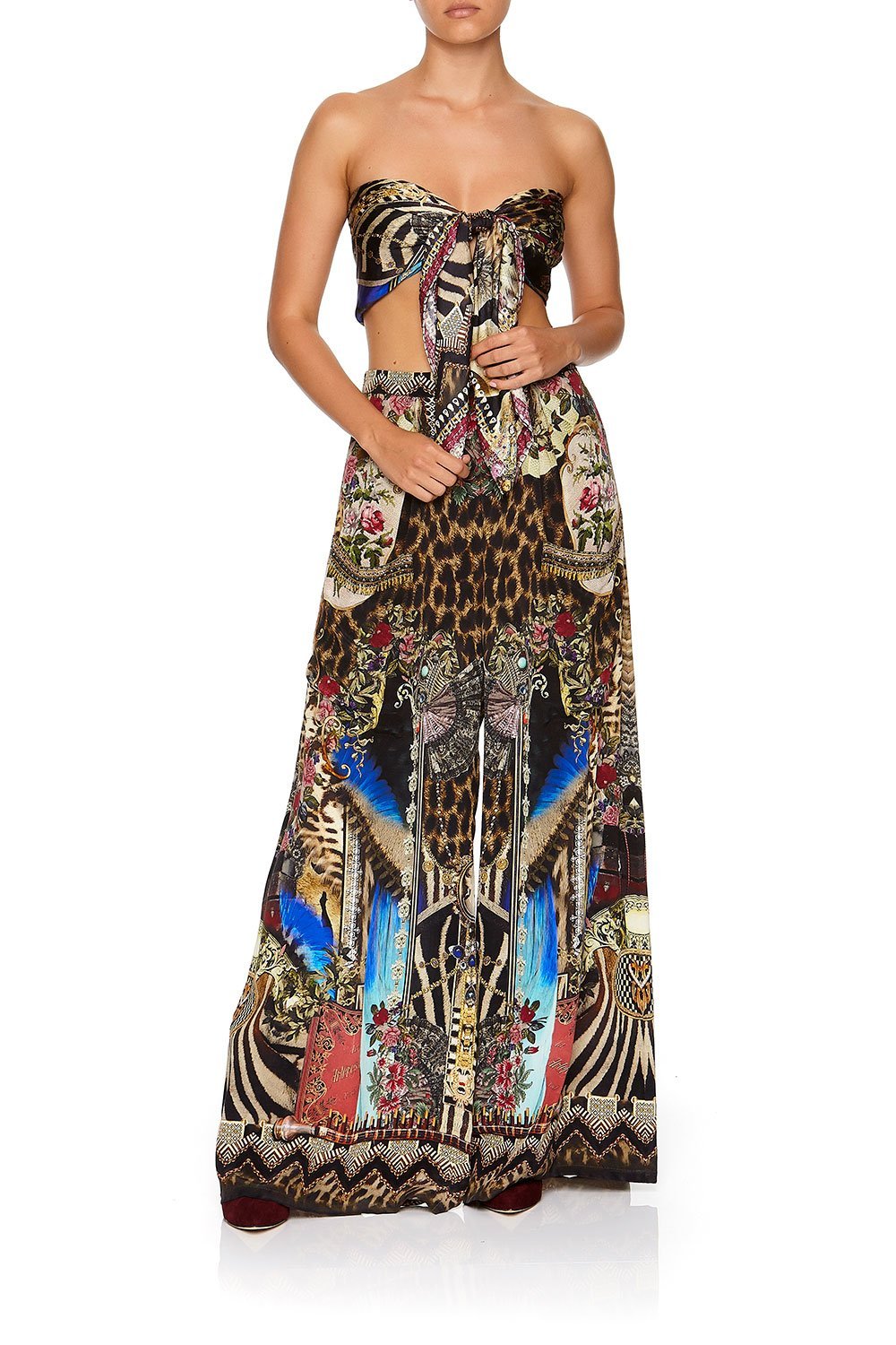 SQUARE SCARF STRONGER TOGETHER