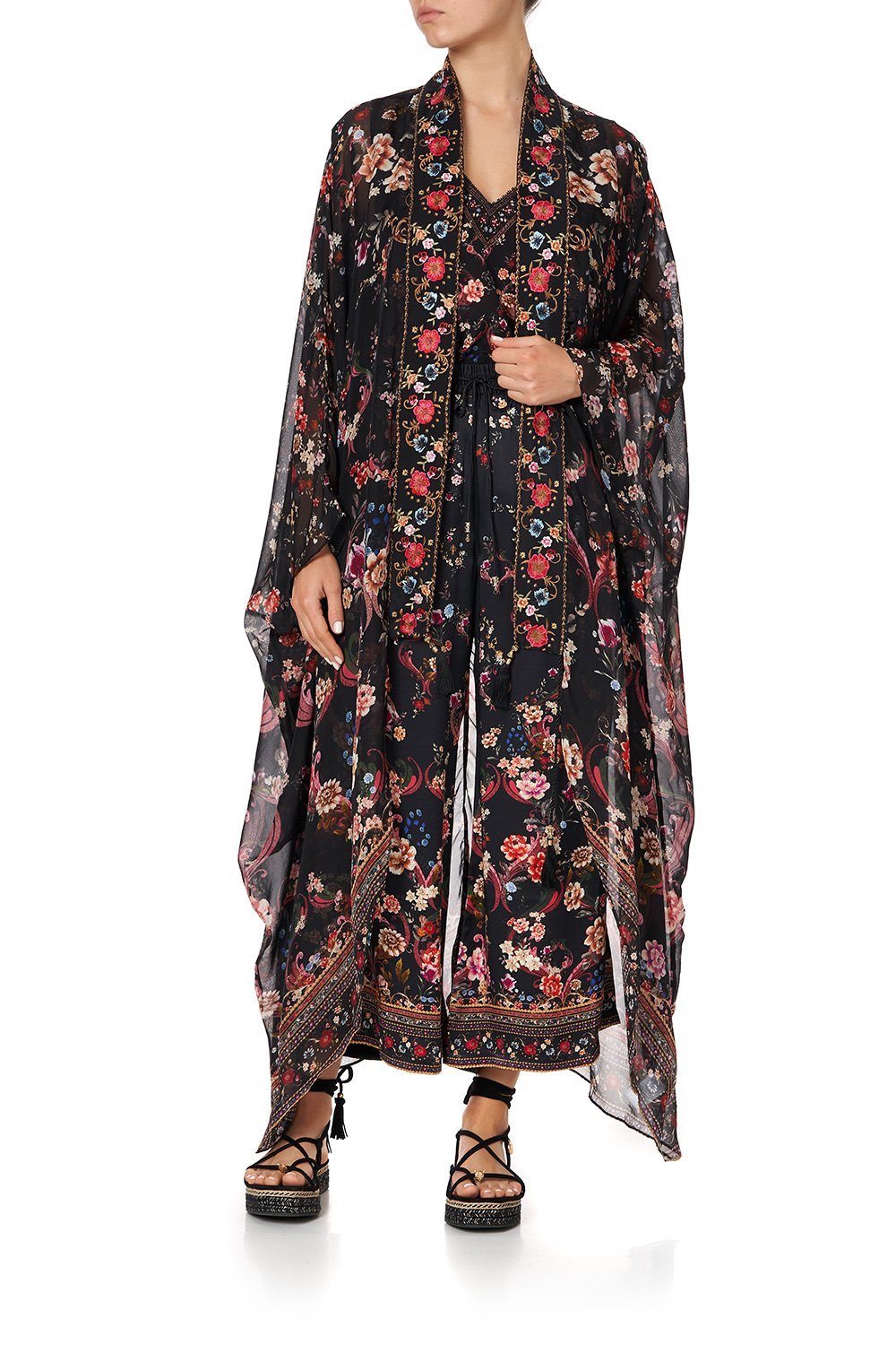 LAYER WITH KIMONO COLLAR A GIRL LIKE YOU