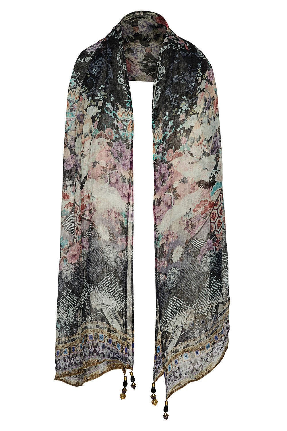 CAMILLA NIGHTS WITH HER LONG SCARF