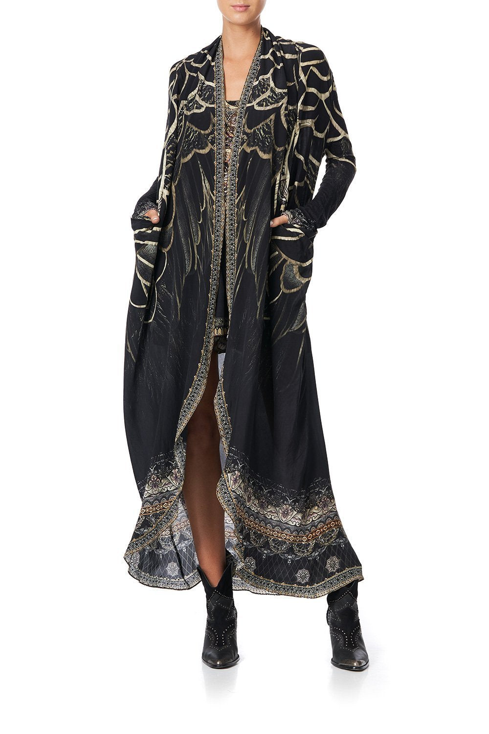 LONG CASUAL JACKET WITH POCKETS UNDER A FULL MOON