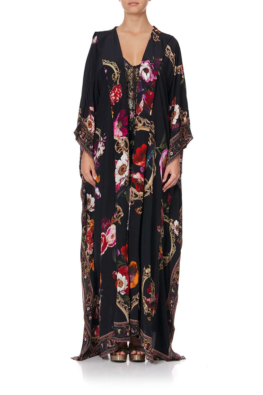 OVERSIZED ROBE MIRROR MIRROR