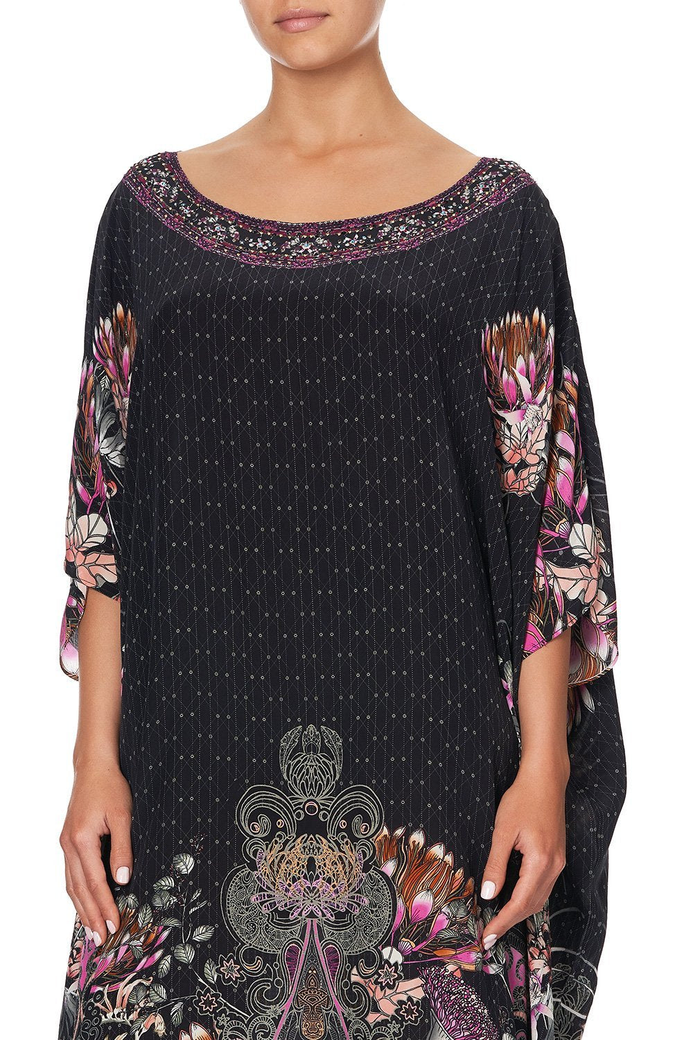 ROUND NECK KAFTAN RESTLESS NIGHTS