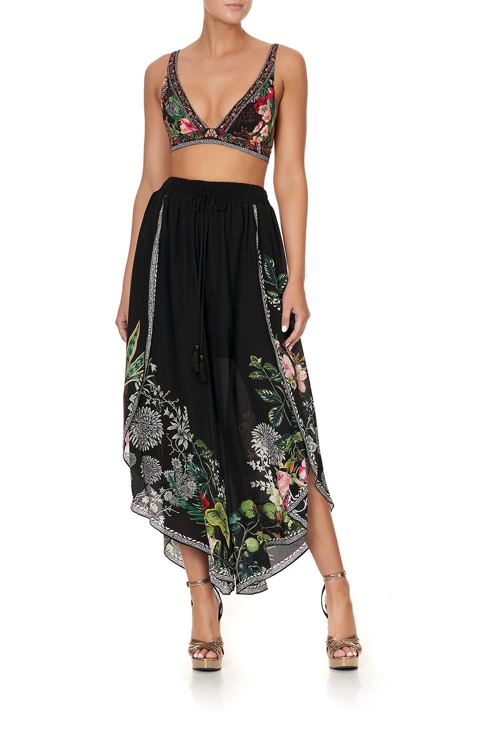 SOFT C/D BRA WITH BACK CLIP RAISED WITH WOLVES