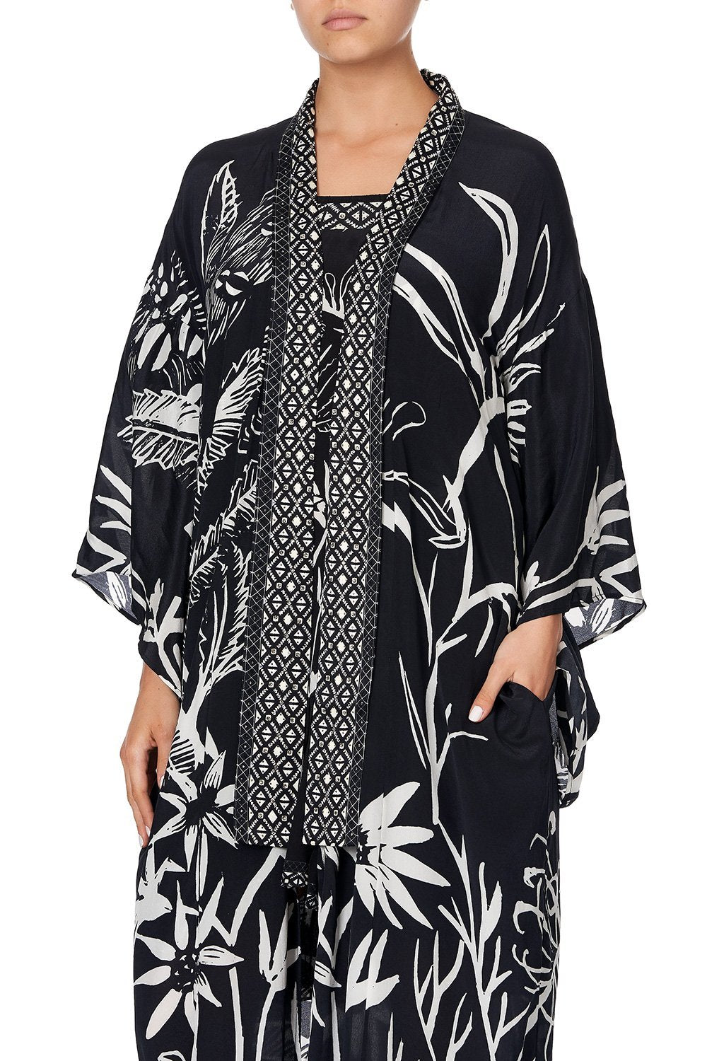 KIMONO COAT BOTANICAL BANDITS
