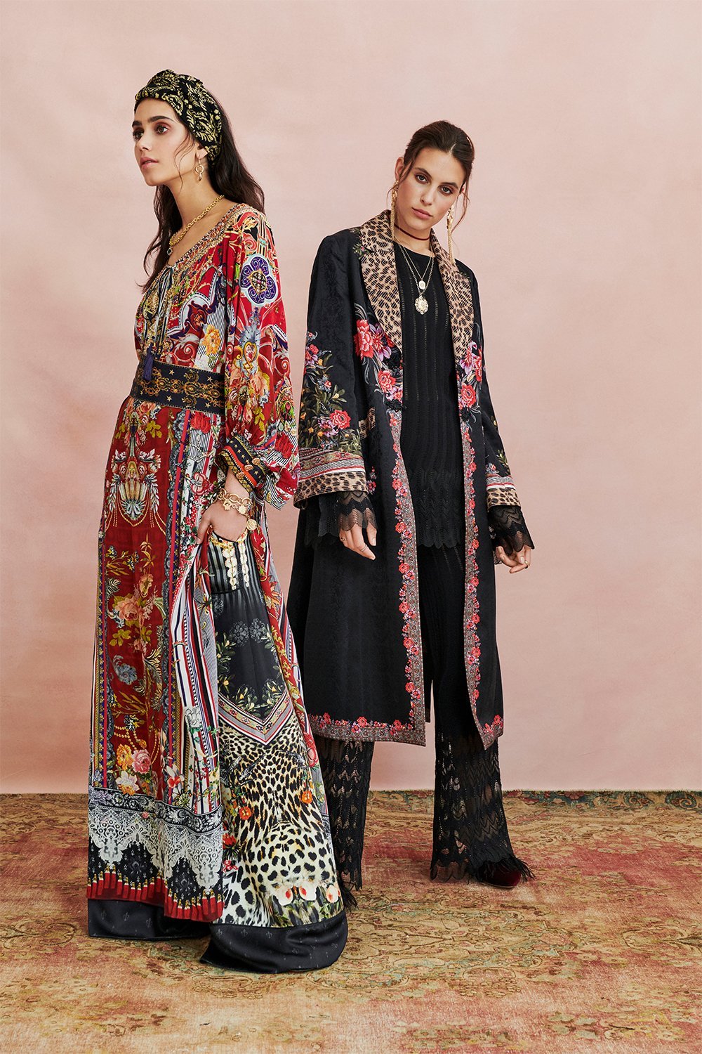 RAGLAN SLEEVE DRESS WITH CUFFS COSTUME PARTY