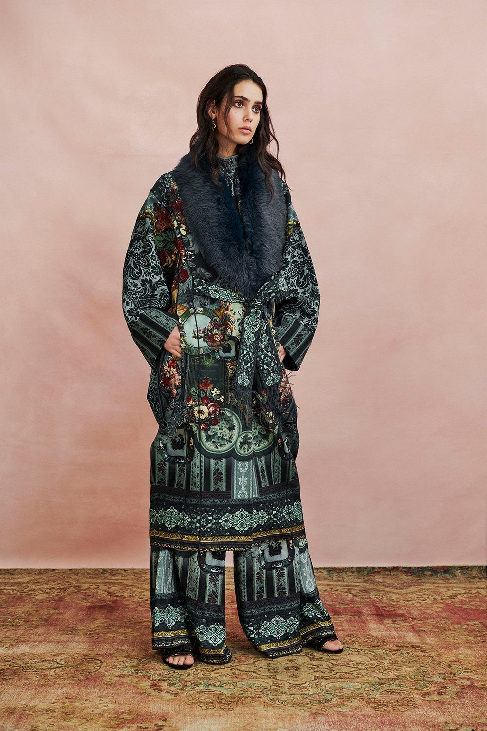 OPERA COAT HOTEL BOHEME