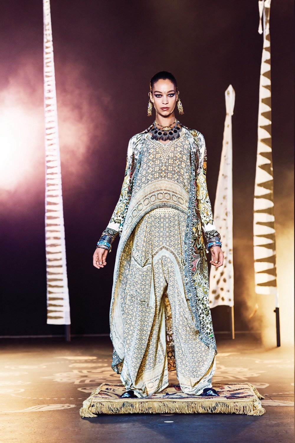 THREADED UNION HIGH LOW CROSS BACK TOP