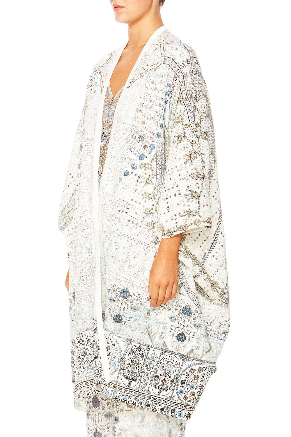 BREAKFAST WITH SILVIA KNIT CAPE